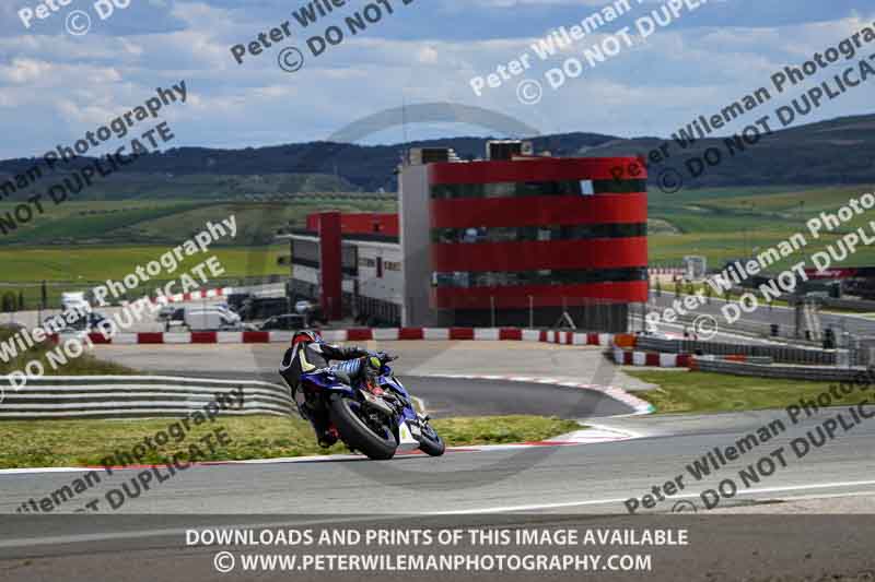 cadwell no limits trackday;cadwell park;cadwell park photographs;cadwell trackday photographs;enduro digital images;event digital images;eventdigitalimages;navarra;no limits trackdays;peter wileman photography;racing digital images;trackday digital images;trackday photos